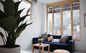 Apartamentos Del Paseo